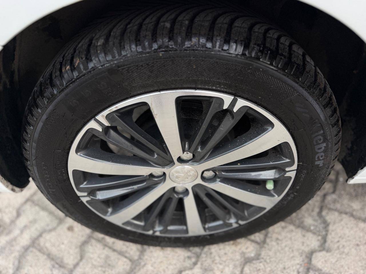 Peugeot 208 1.6 BlueHDi Allure – Euro 6 – 2016