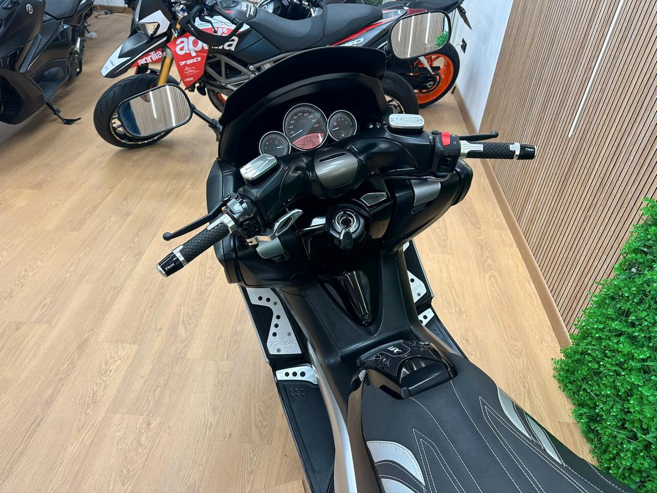 Yamaha T Max tmax 500 2011