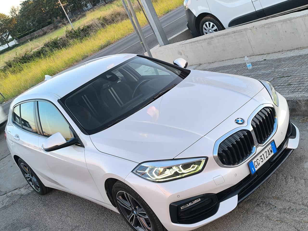 BMW SERIE 1 SPORT 118D 150cv COCKPIT/NAV/PELLE/