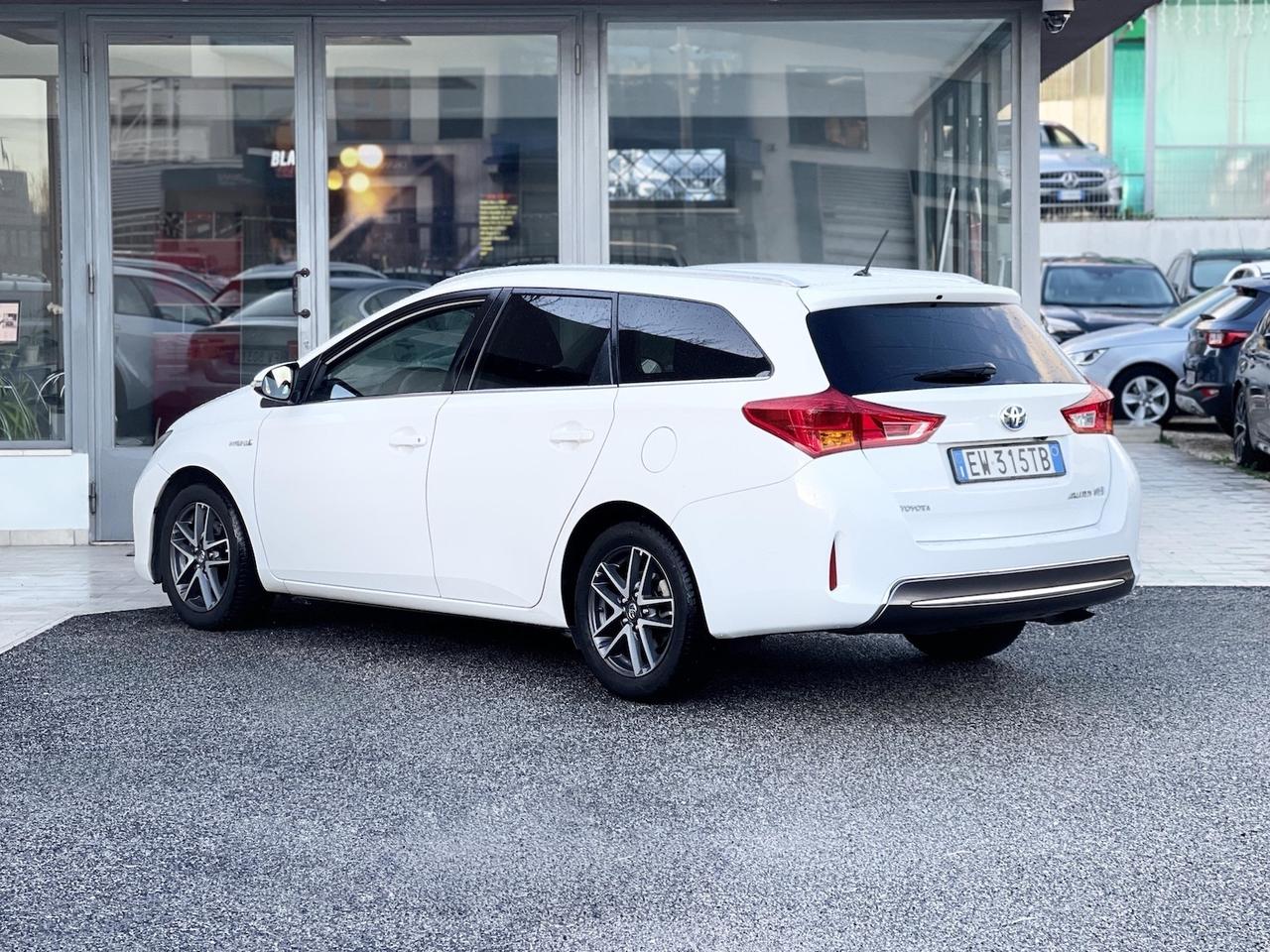 Toyota Auris 1.8 Hybrid 99CV E5 Neo - 2014