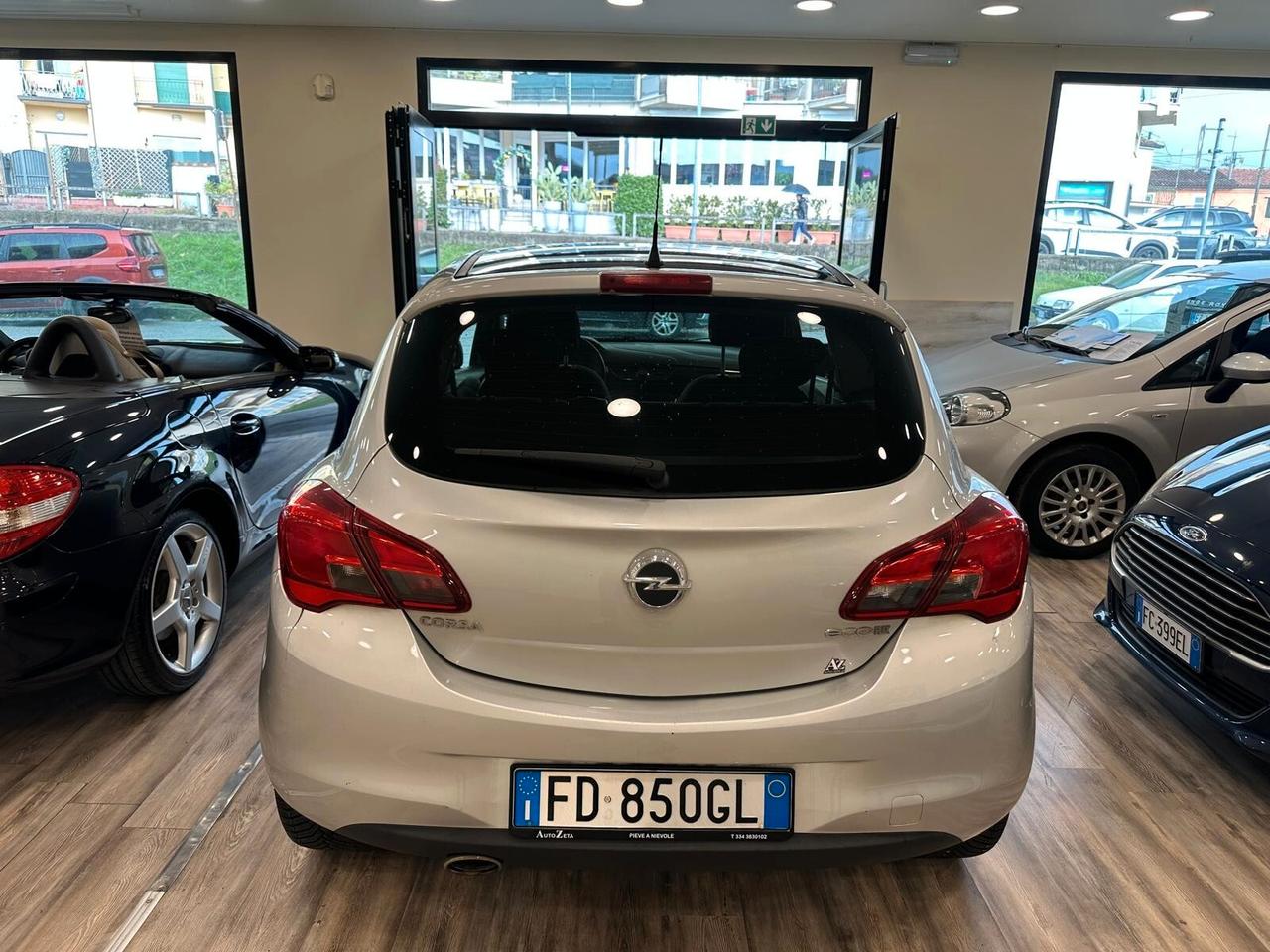 Opel Corsa 1.3 CDTI 95CV Coupé b-Color