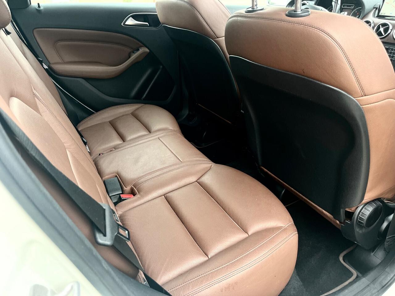 Mercedes-benz B Premium PLUS *TETTO*PELLE*NAVI*CERCHI18