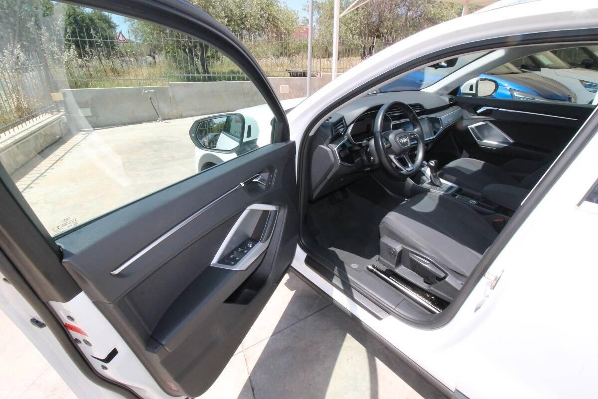 Audi Q3 35 TDI S tronic Business 150cv|12.2018