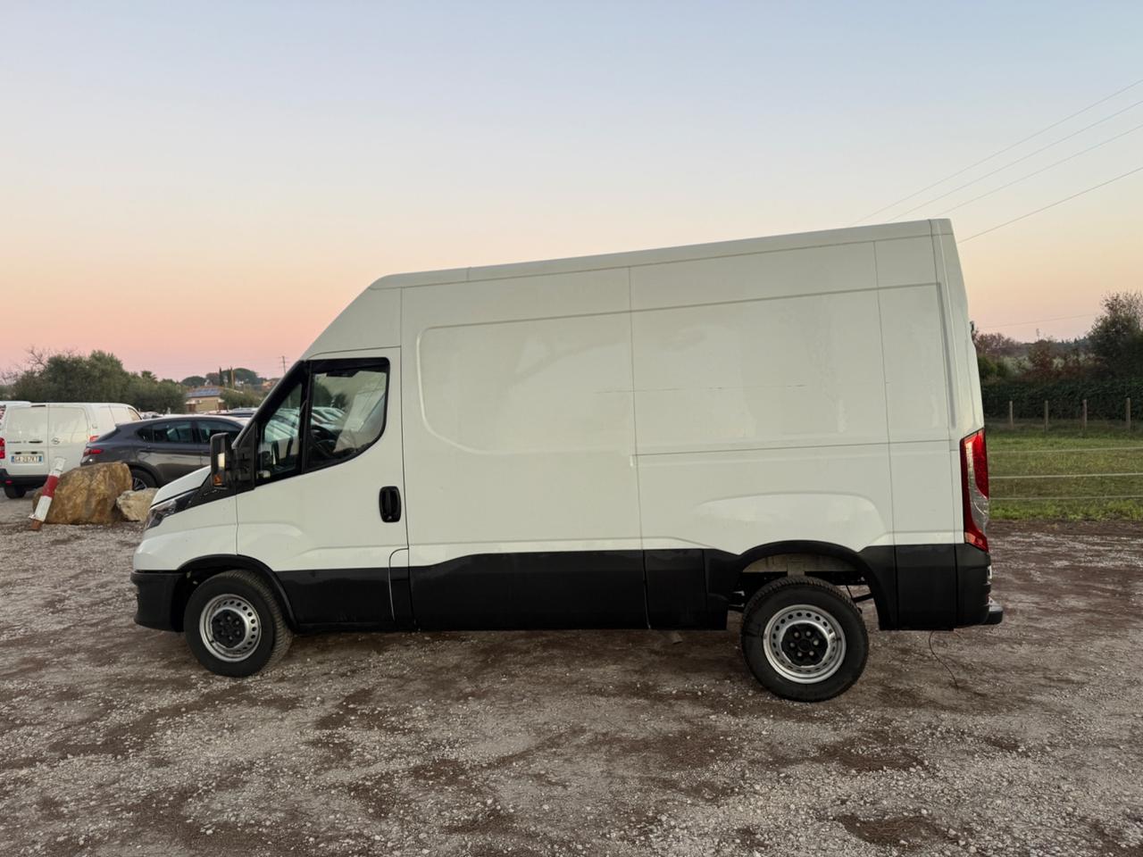 Iveco Daily 33S12V 2.3 Furgone OTTIMO STATO