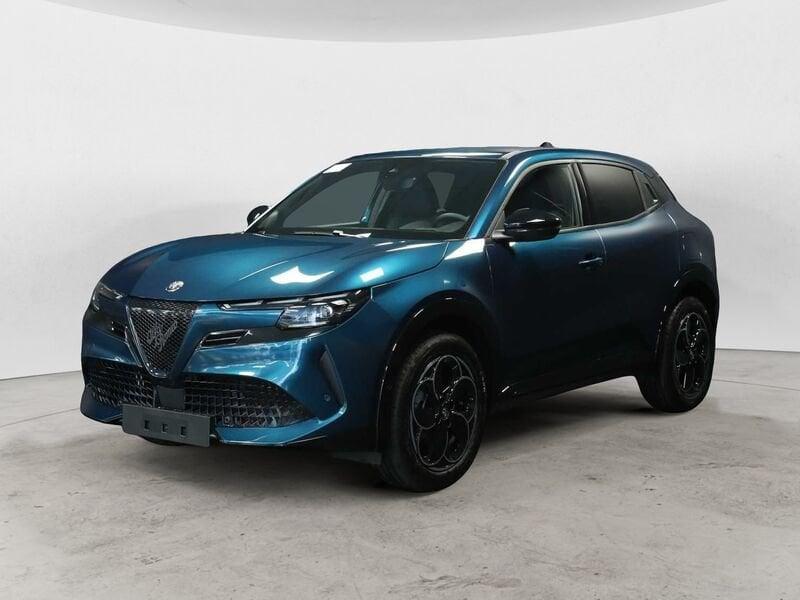 Alfa Romeo Junior HYBRID Q4 145cv