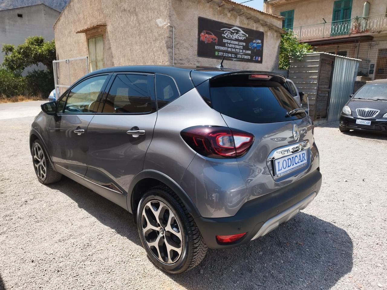 Renault Captur dCi 8V 90 CV EDC Start&Stop Energy Initiale Paris