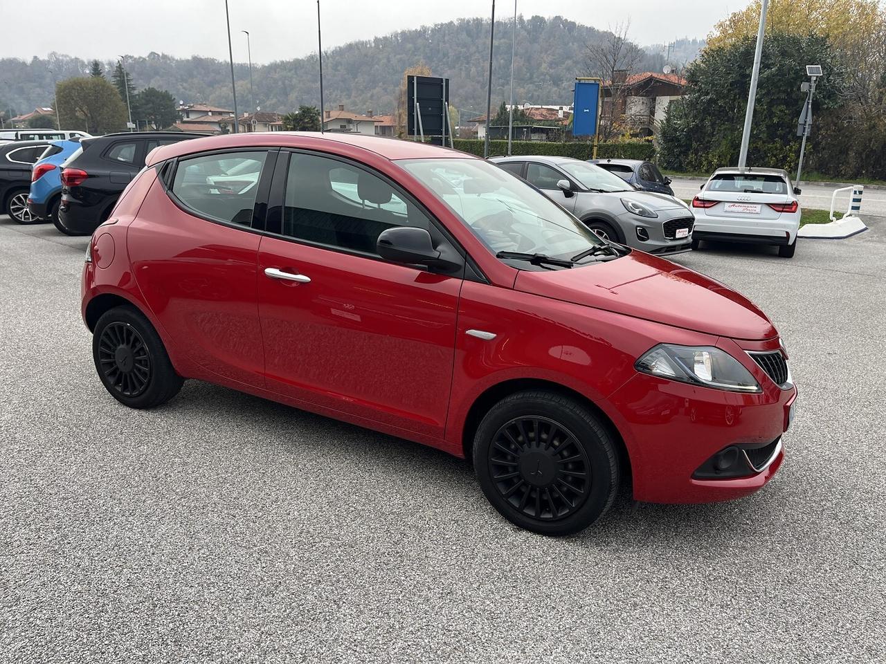 LANCIA YPSILON 1.7 70 CV FIREFLY SILVER