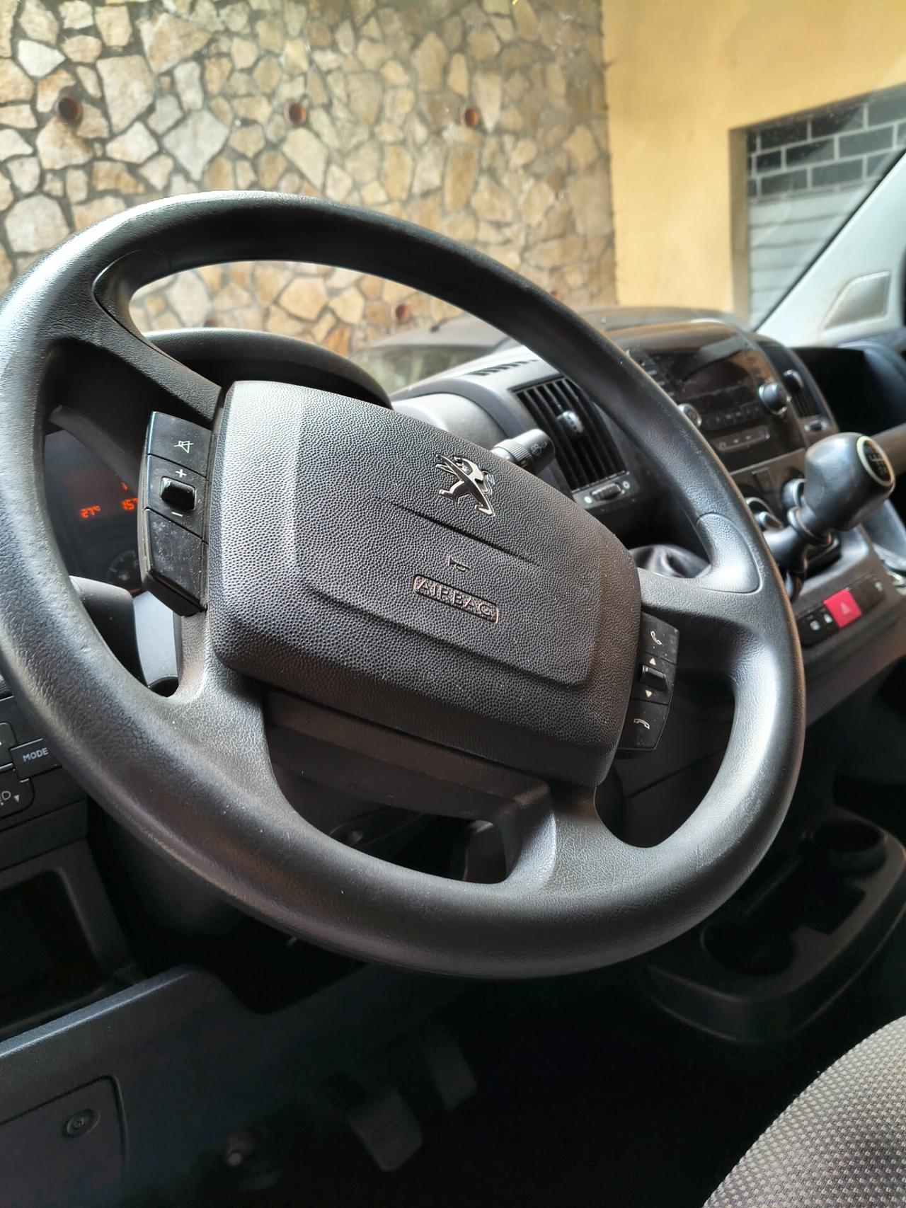 Peugeot Boxer 328 2.2 BlueHDi 120 S&S PC-TN Furgone