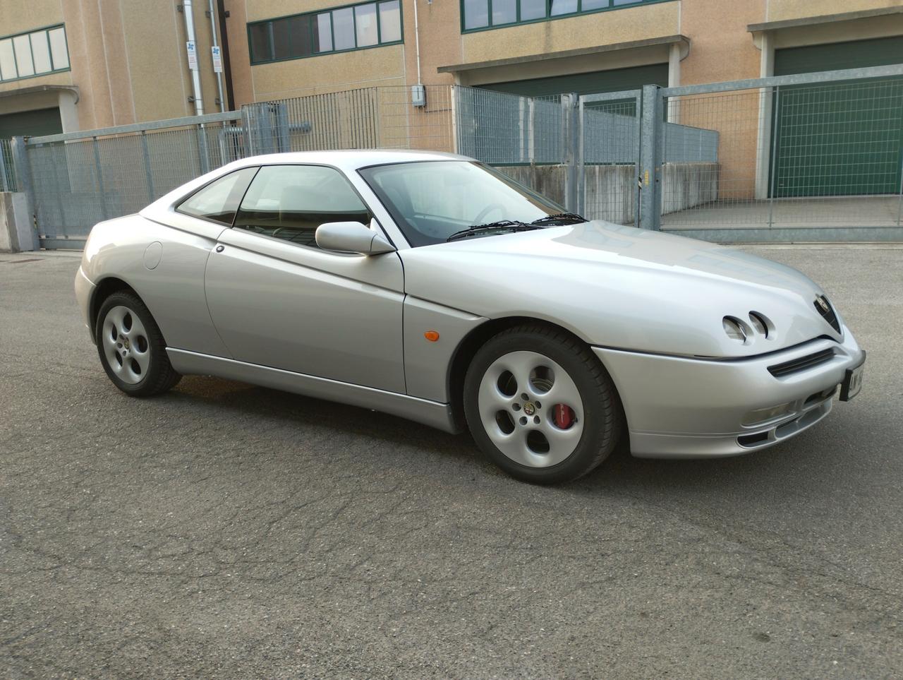 Alfa Romeo GTV 3.0i V6 24V cat