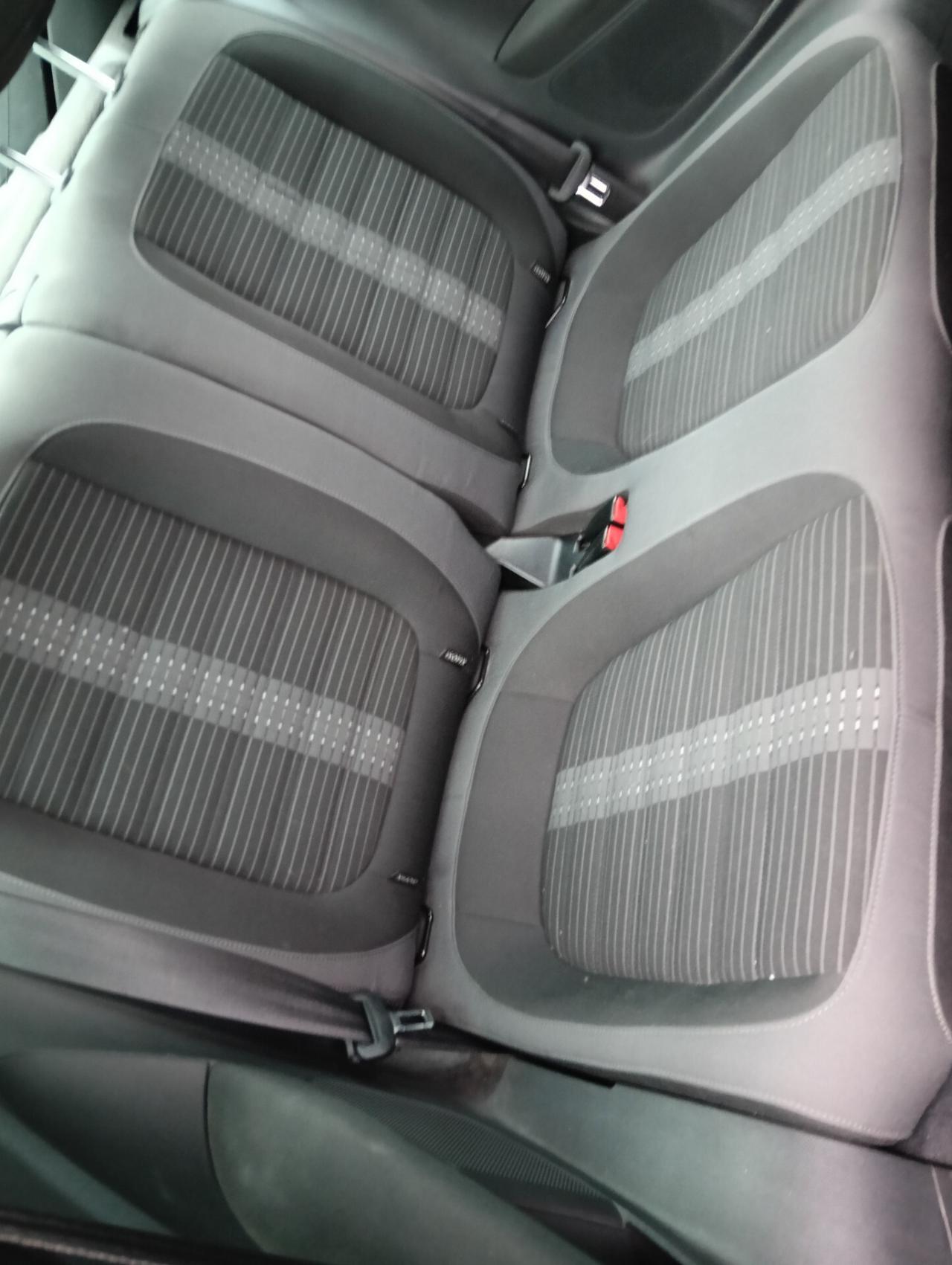 Volkswagen Maggiolino 2.0 TDI Sport