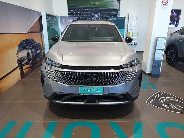 Peugeot 5008 Hybrid 145 e-DCS6 Allure KM0