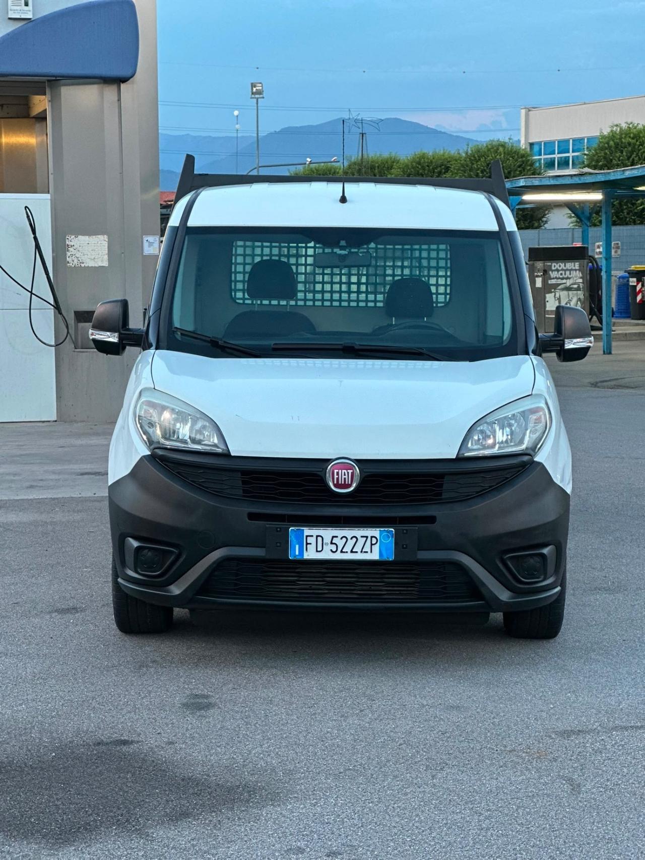 Fiat doblo con cassone fisso