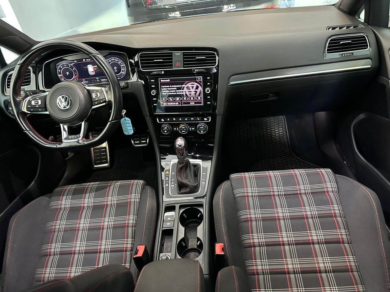 Volkswagen Golf GTI Golf GTI PERFORMANCE 2.0 245CV DSG