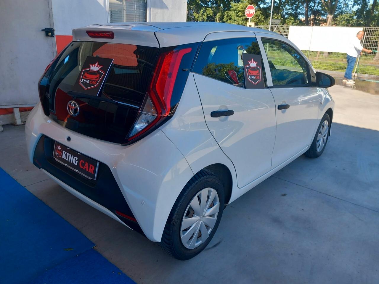 Toyota Aygo Connect 1.0 VVT-i 72 CV 5 porte x-play