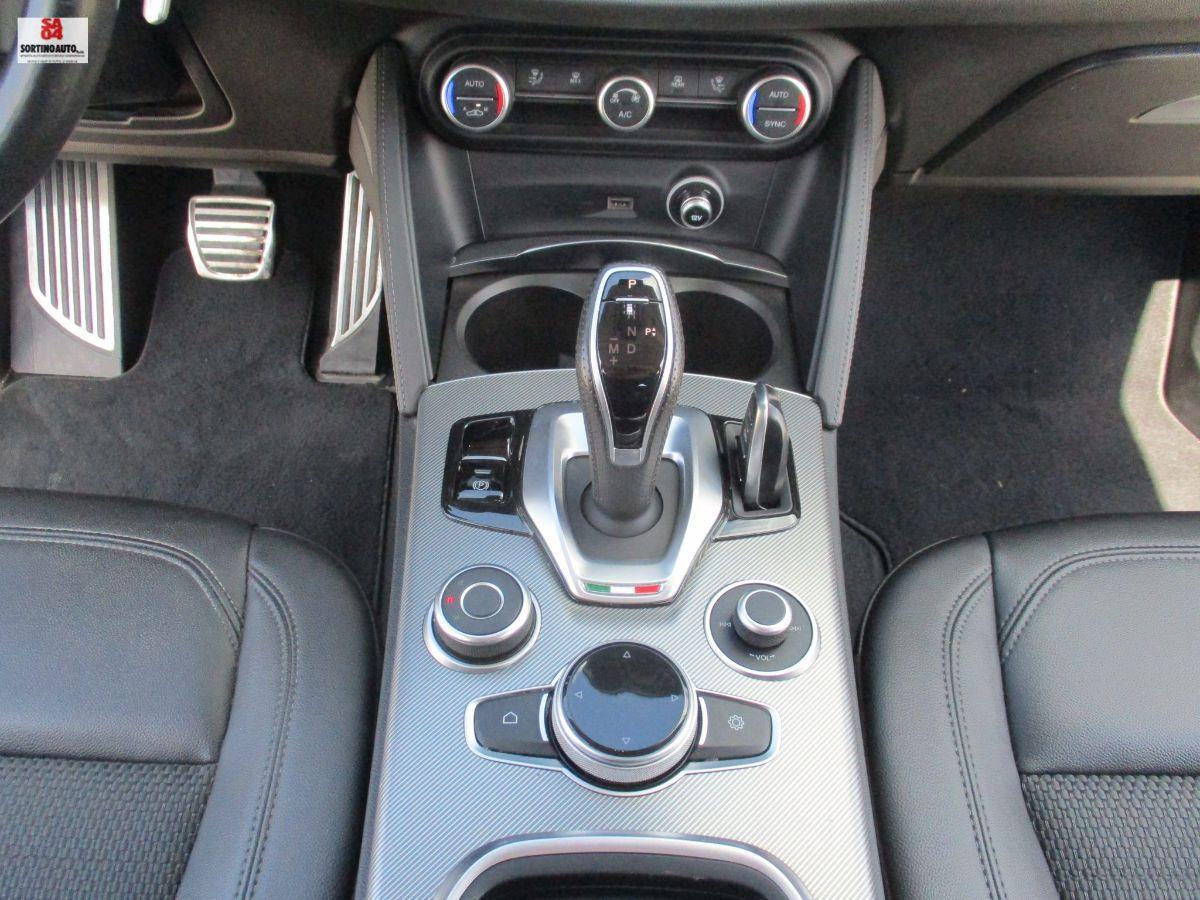 A.R.Stelvio 2.2 T.diesel 190CV AT8 RWD SPRINT 2021