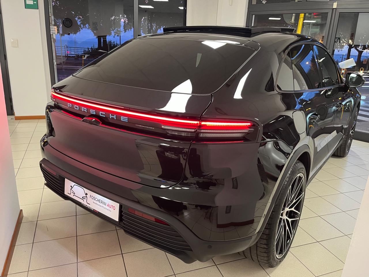Porsche Macan EV 10000km 2025’