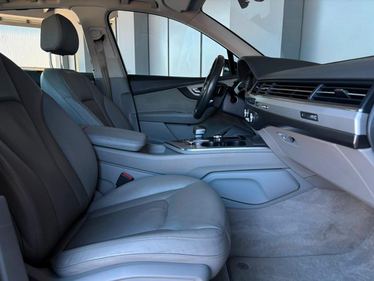 Audi Q7 3.0 tdi Business Plus quattro tiptronic
