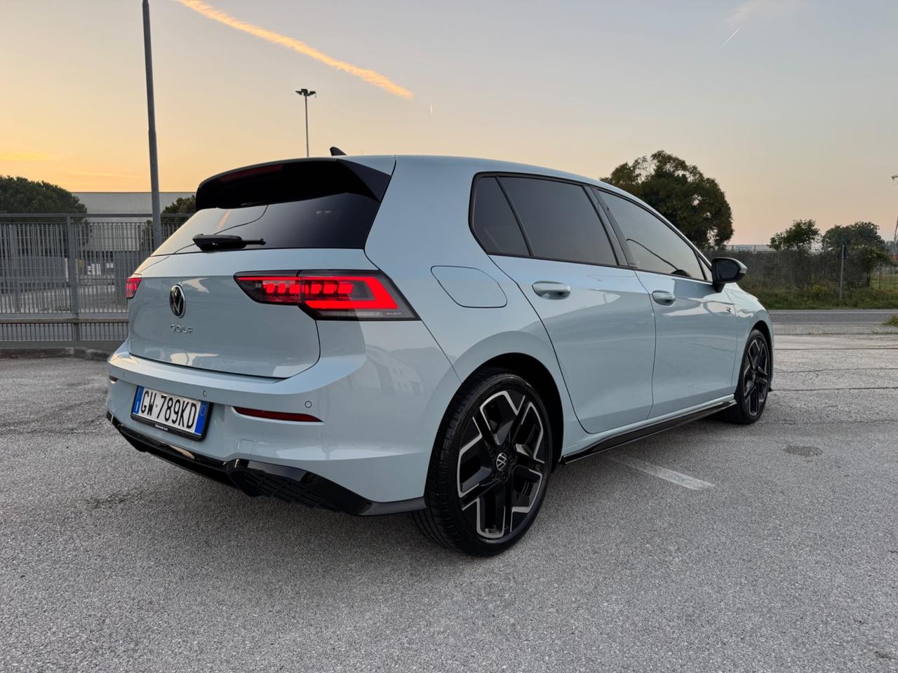 Volkswagen Golf 2.0 TDI 150 CV DSG SCR R-Line Plus