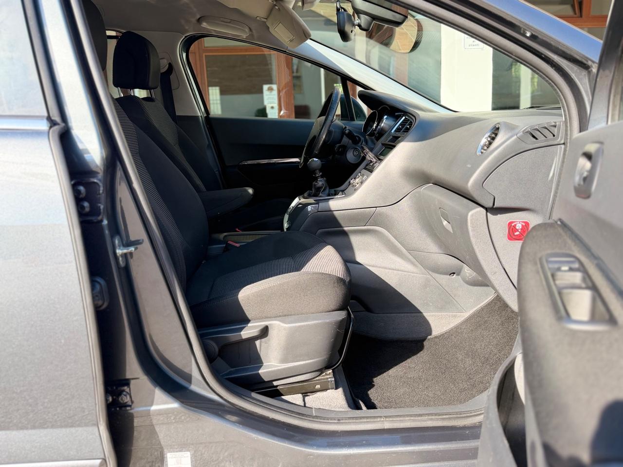 Peugeot 5008 2.0 HDi 163CV aut. Féline