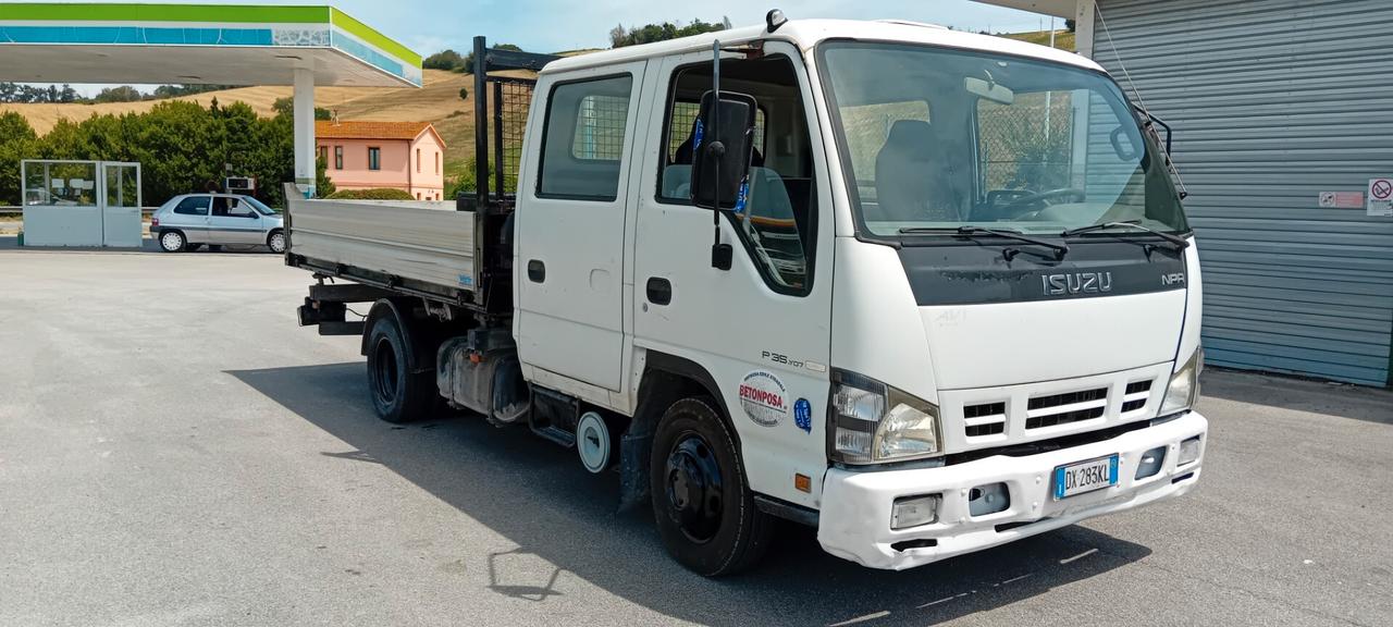 Isuzu npr 3.0 turbo diesel ribaltabile trilaterale doppia cabina
