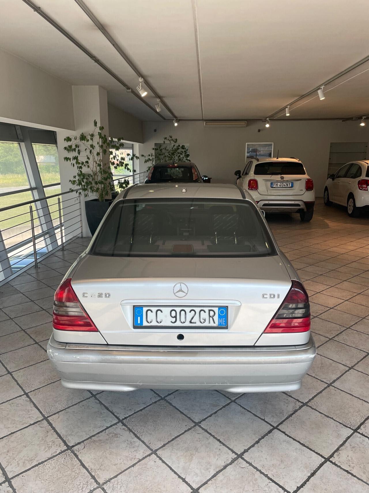 Mercedes-benz C 220 diesel automatica