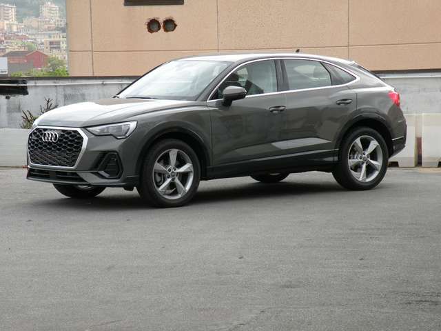 Audi Q3 SPB 45 TFSI quattro S tronic Business