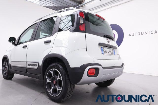 FIAT Panda 1.0 FIREFLY S&S HYBRID CITY CROSS NEOPATENTATI