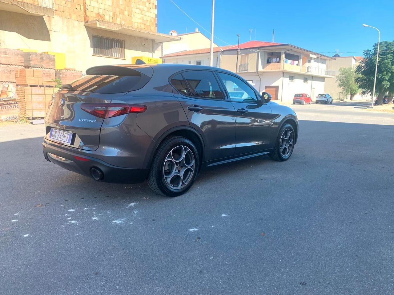 Alfa Romeo Stelvio 2.2 Turbodiesel 190 CV AT8 Q4 Sprint