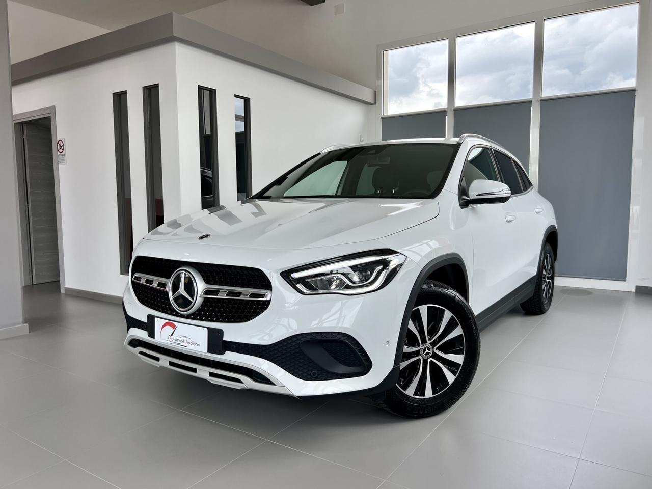 MERCEDES GLA 180 d Aut. Business Extra - 2021