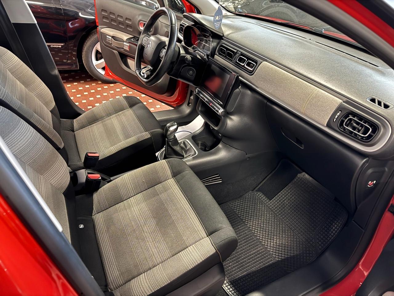 Citroen C3 PureTech 82 Shine - NEOPATENTATI