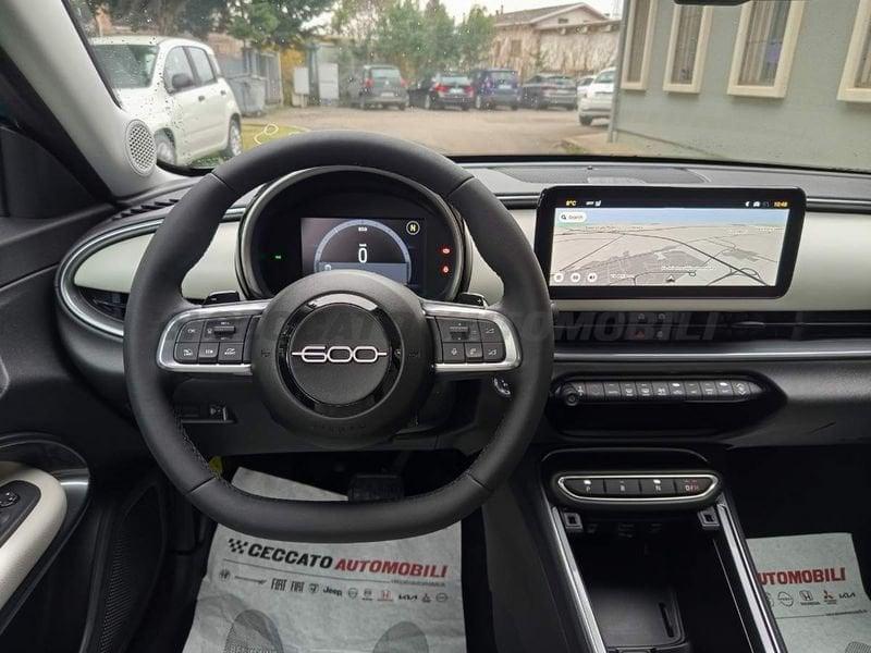 FIAT 600 600 1.2 hybrid La Prima II 110cv auto
