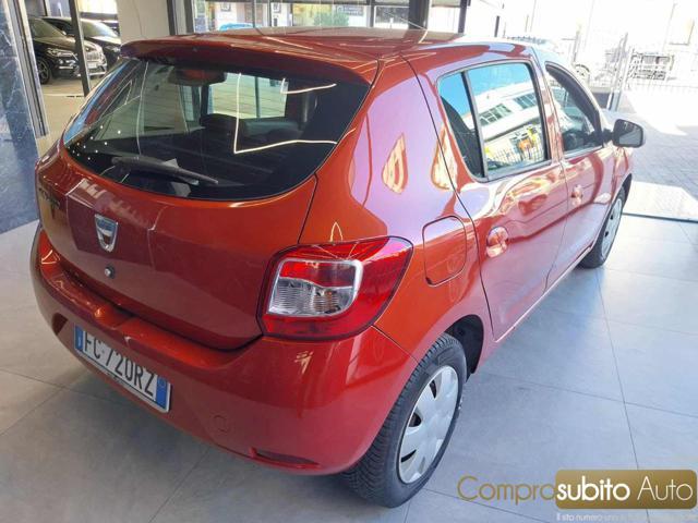 DACIA Sandero 1.2 75CV Serie Speciale Lauréate Family