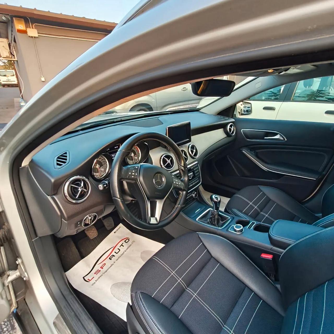 Mercedes-benz GLA 200 CDI Sport SOLI102MILA KM