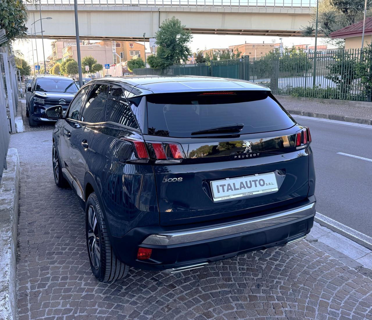 Peugeot 3008 BlueHDi 130 S&S EAT8 Business