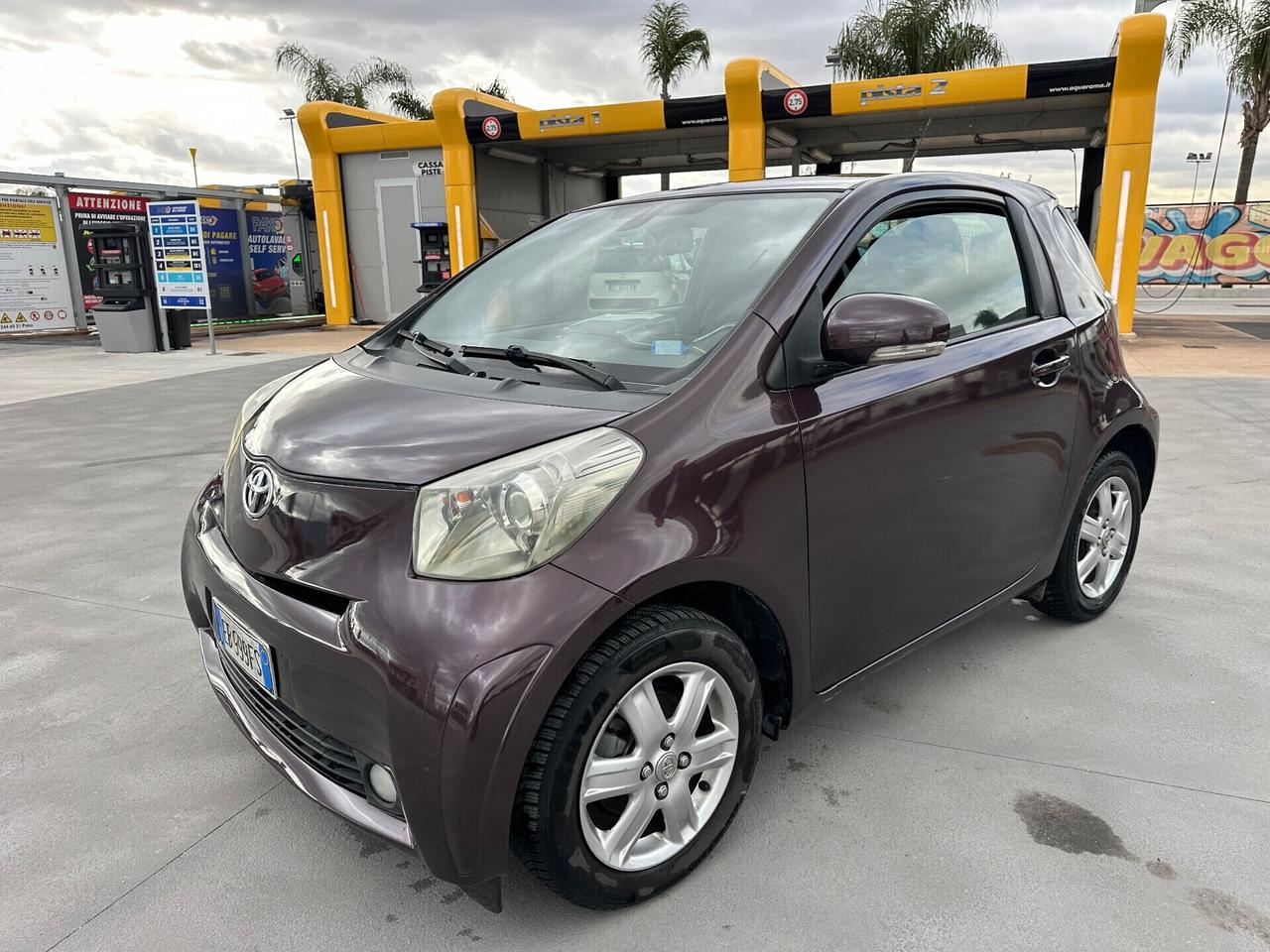 Toyota iQ 1.0