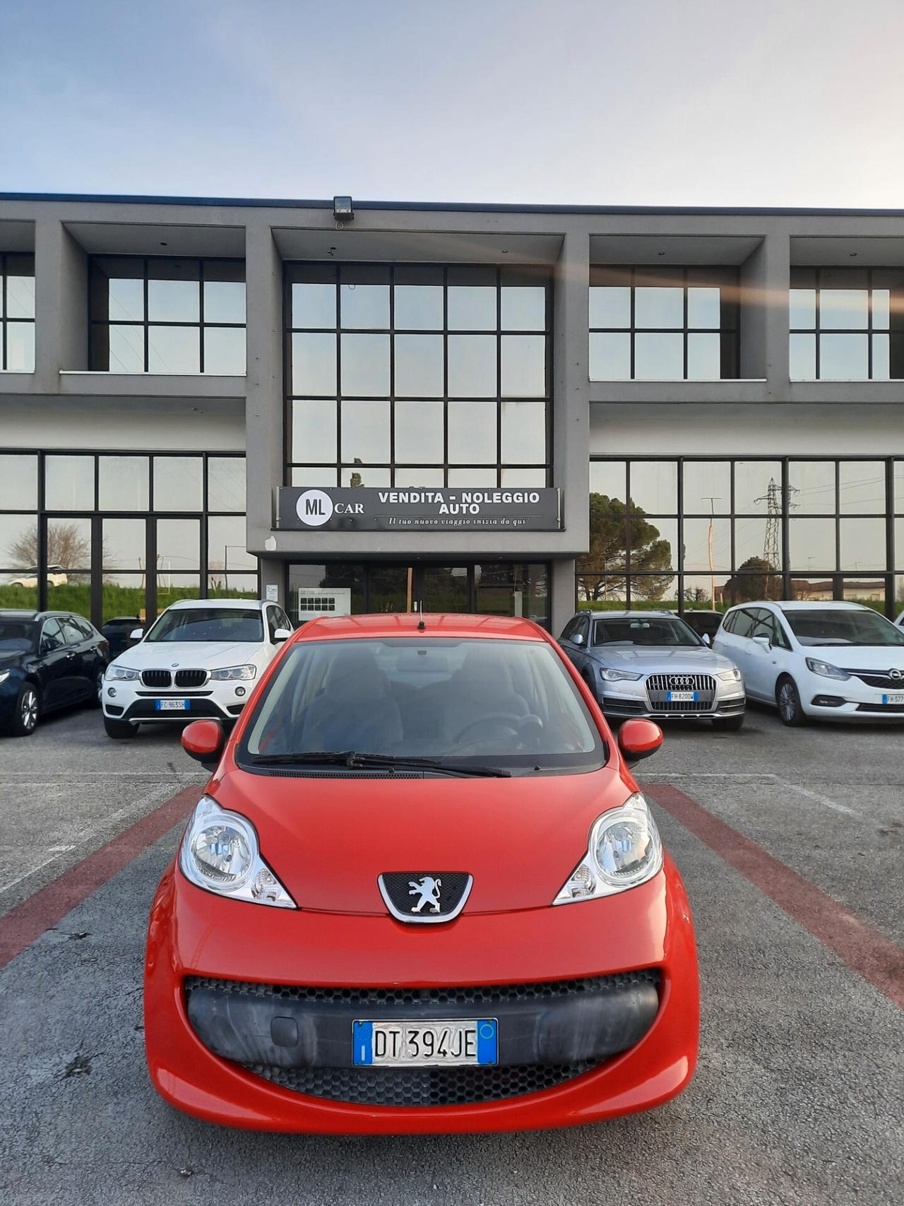 Peugeot 107 1.0 68 CV Ok neopatentati