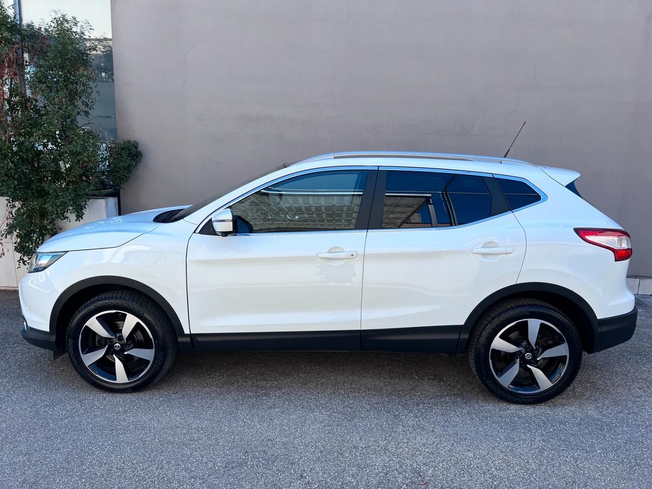 Nissan Qashqai 1.6 dci 360 4wd 130cv E6 NAVI/CAMERA/18; PERFETTA!!