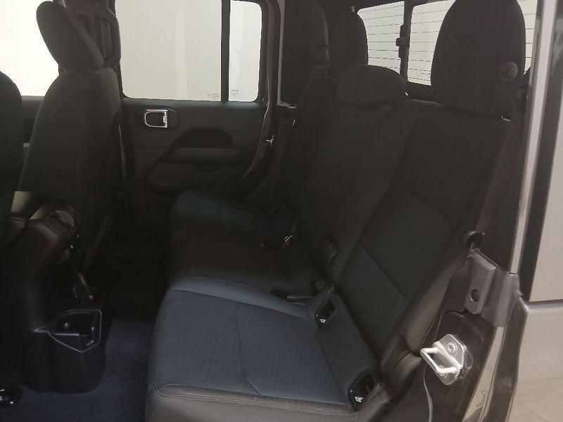 Jeep Gladiator 3.0 V6 Overland 4wd auto