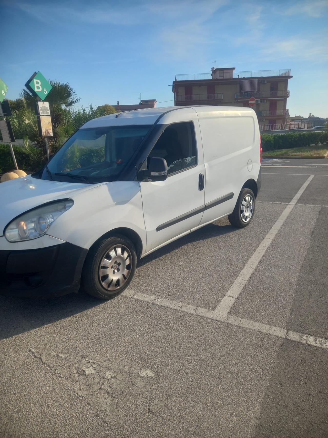 Fiat Doblo metano 2013