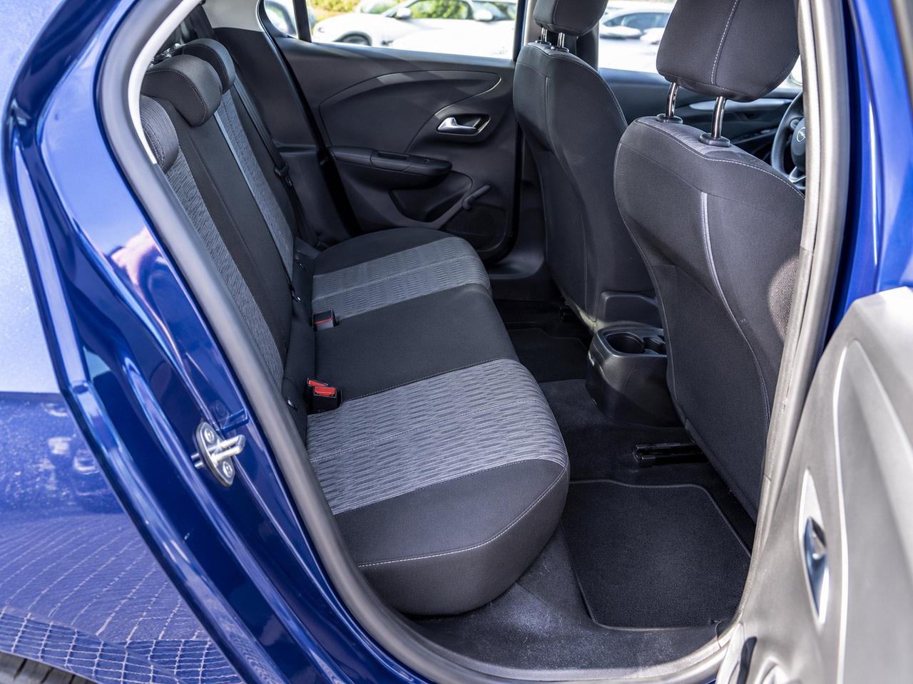 Opel Corsa OK NEOPATENTATI BENZINA 12 MESI GARANZI