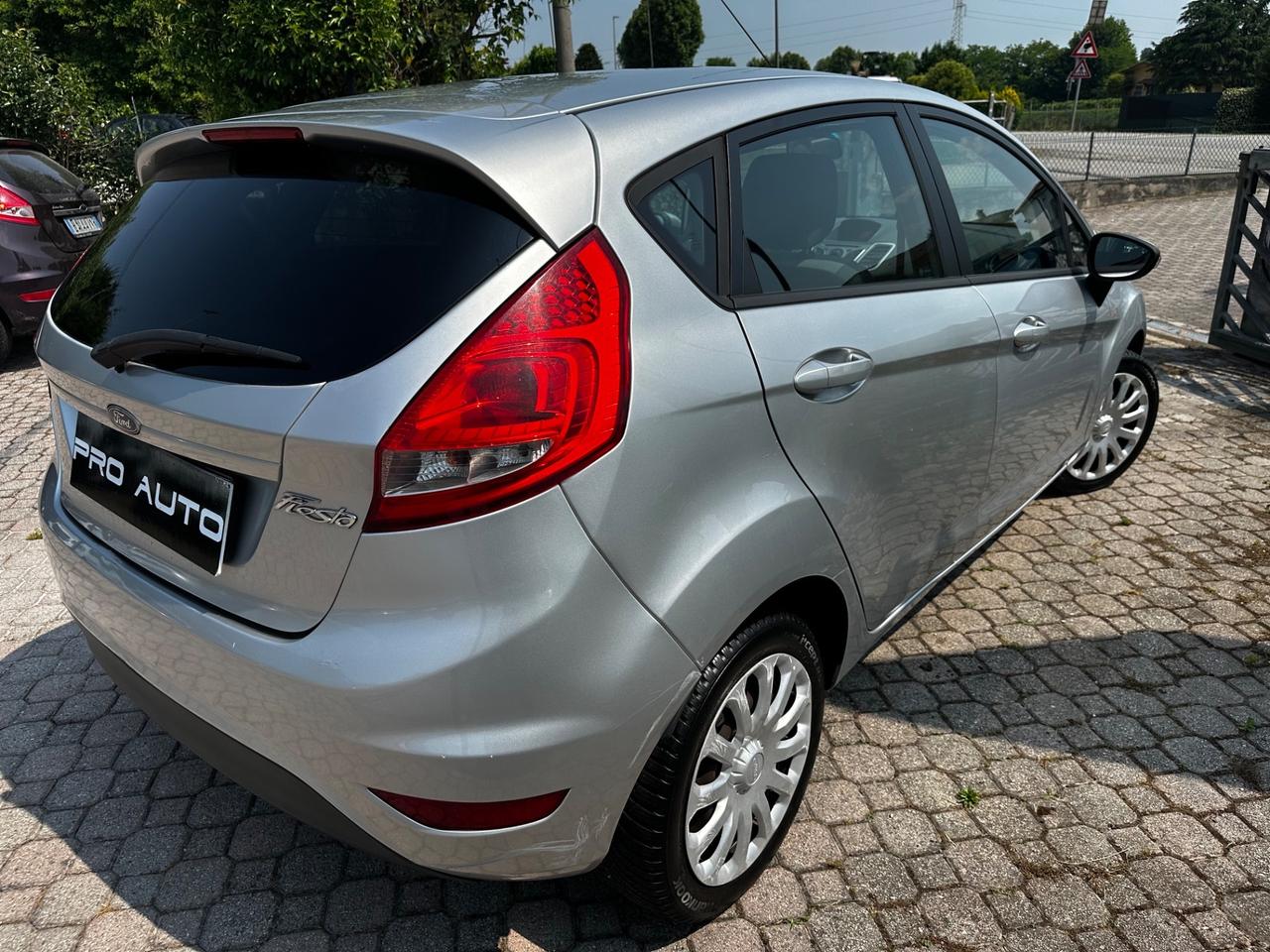 Ford Fiesta 1.4 5 porte Bz.- GPL Titanium