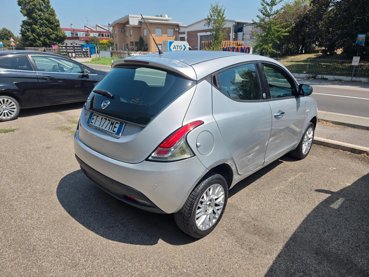Lancia Ypsilon 0.9 TwinAir 85 CV 5 porte Metano Ecochic Gold