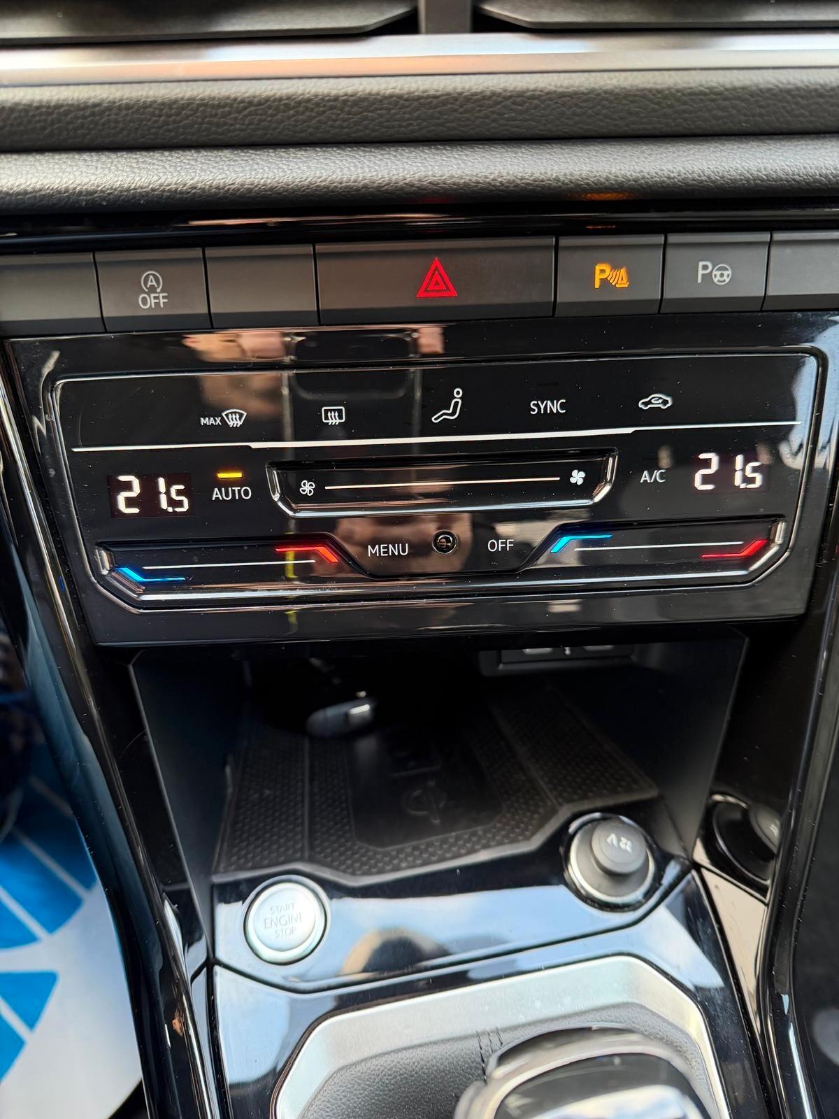 Volkswagen T-Roc 2.0 TDI SCR 150 CV DSG 4MOTION R-Line