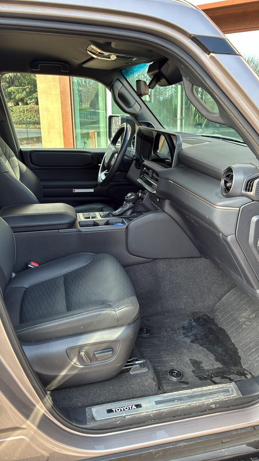 Toyota Land Cruiser 2.8 D4D A/T AWD First Edition