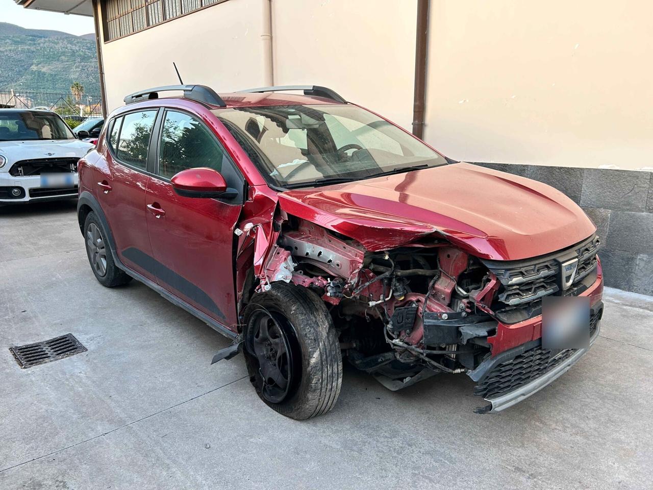 Dacia Sandero Stepway 1.0 GPL 100CV - 2021 Incidentata