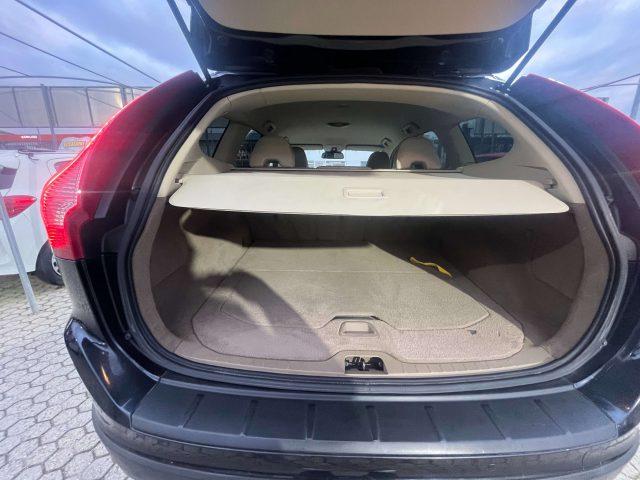 VOLVO XC60 XC60 I 2.4 d5 Momentum