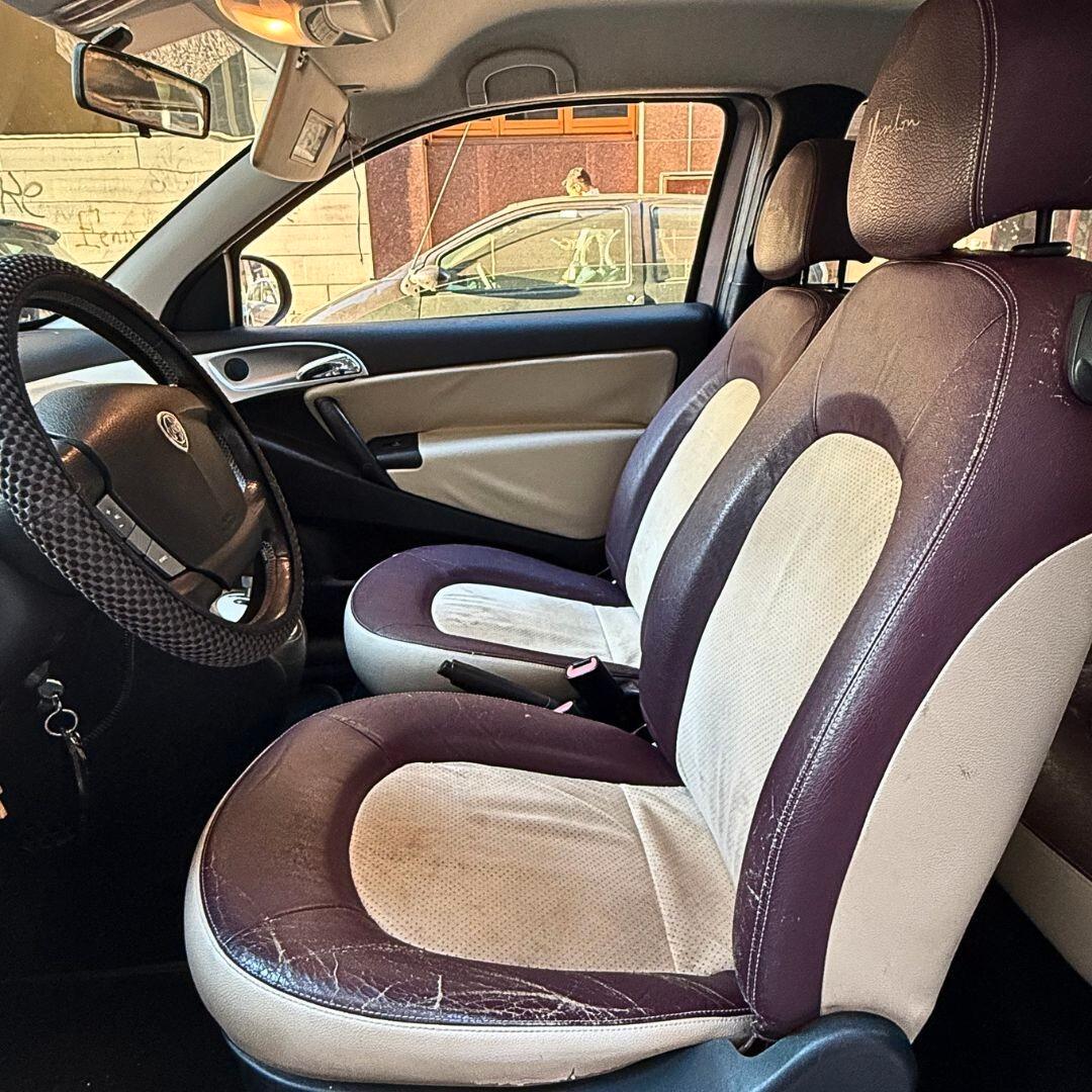 Lancia Ypsilon 1.3 MJT 75 CV