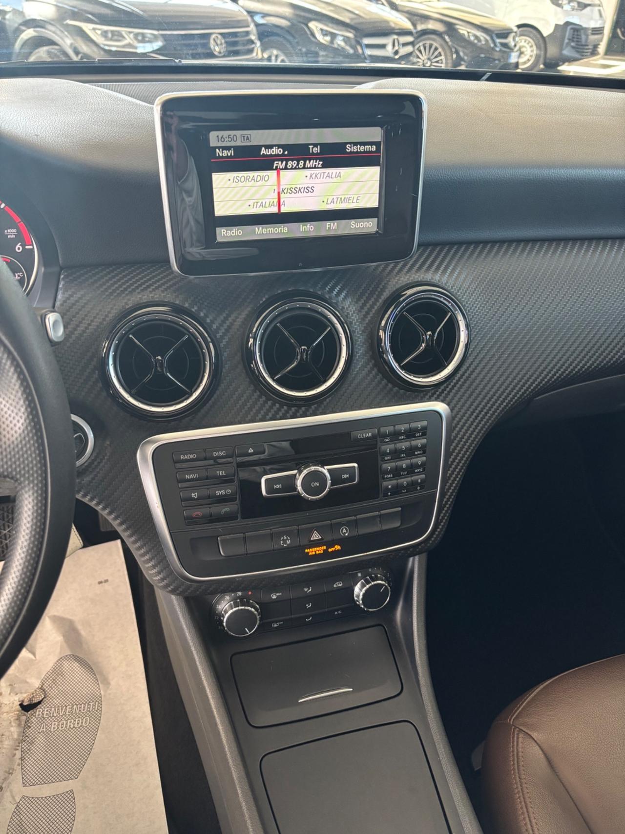 Mercedes-benz GLA 180 CDI Premium