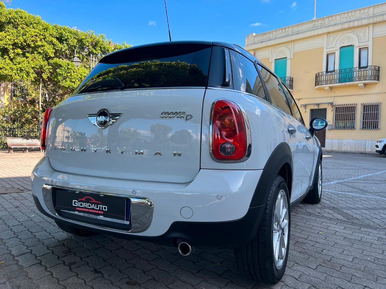 Mini Cooper D Countryman 2.0 Business Automatica