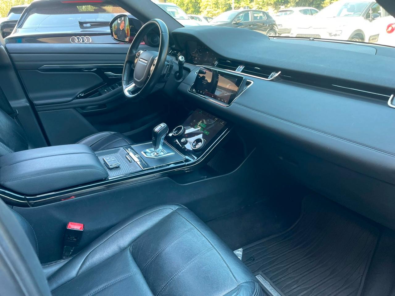 RANGE ROVER EVOQUE 2.0MHEV R-DYNAMIC HSE 300cv